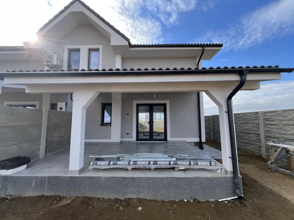 Duplex P+M, 4 camere, 95 mp utili, 350 teren, pompa de caldura - Urseni