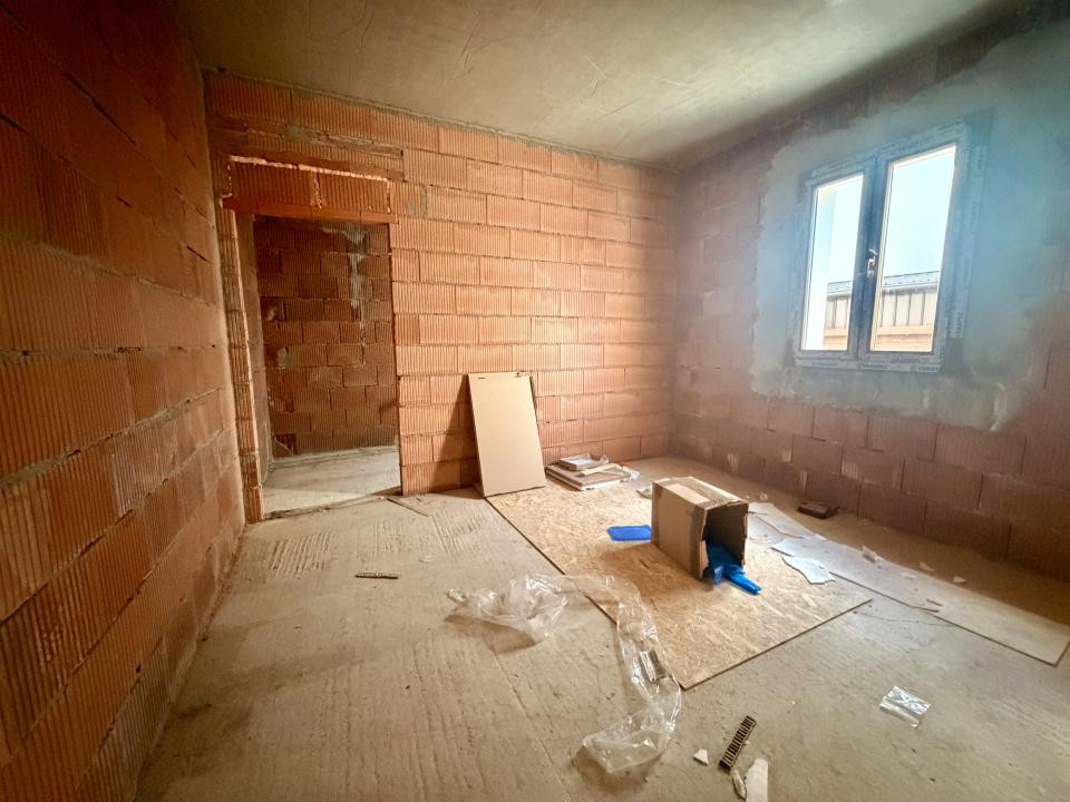 Proiect spatios, atipic, 5 camere - duplex in vatra veche - Giarmata Mare