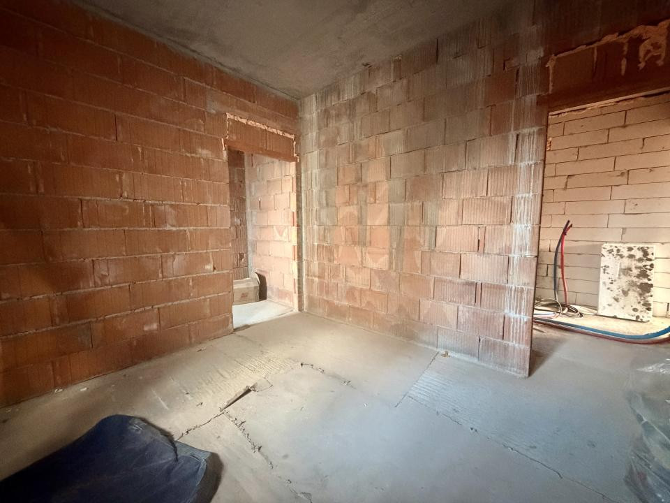 Proiect spatios, atipic, 5 camere - duplex in vatra veche - Giarmata Mare