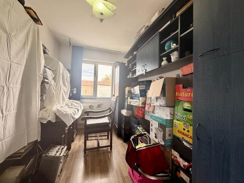 Apartament cu 3 camere, etaj 2 - langa parcul din zona Dacia