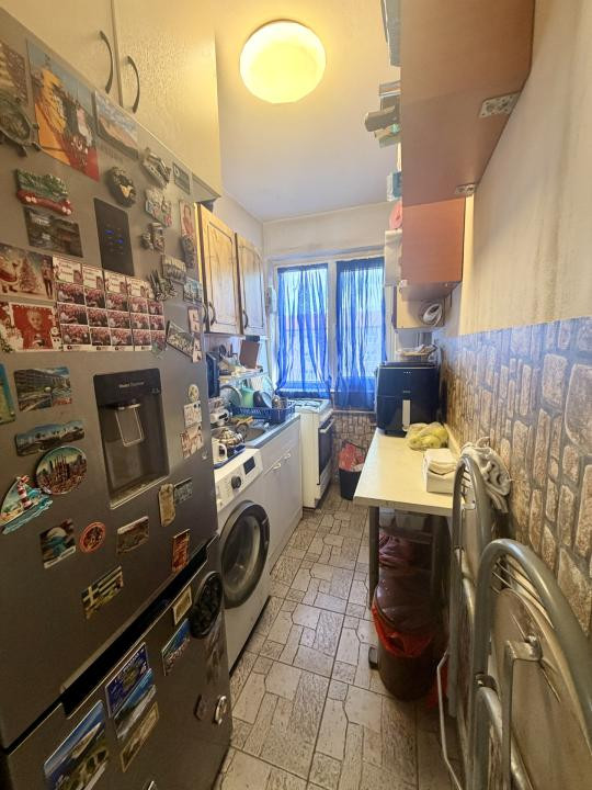 Apartament cu 3 camere, etaj 2 - langa parcul din zona Dacia