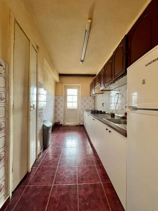  Apartament cu 3 camere, 69 mp utili, decomandat - Zona Dacia