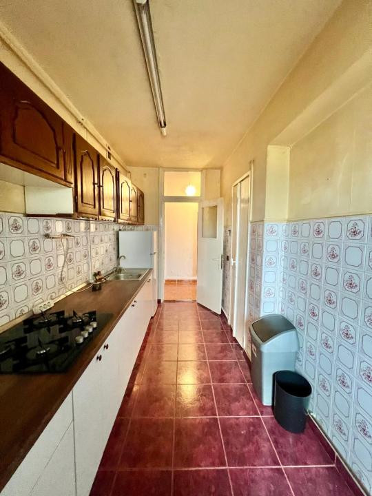  Apartament cu 3 camere, 69 mp utili, decomandat - Zona Dacia