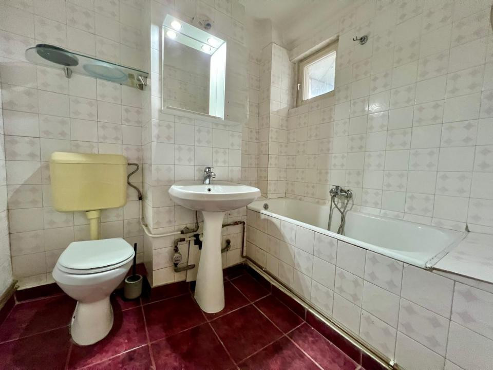  Apartament cu 3 camere, 69 mp utili, decomandat - Zona Dacia