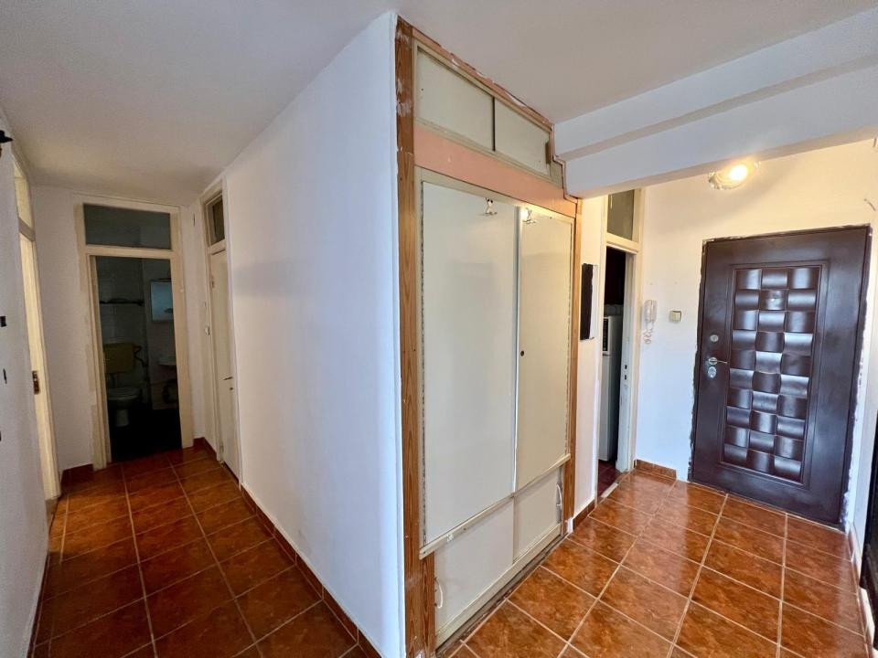  Apartament cu 3 camere, 69 mp utili, decomandat - Zona Dacia