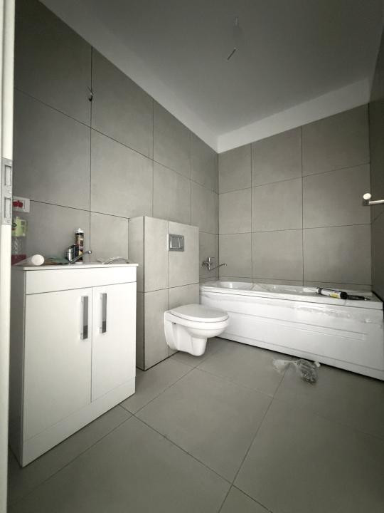 Duplex 3 camere, parter, 90mp utili, 310mp teren, terasa 14mp-Sag
