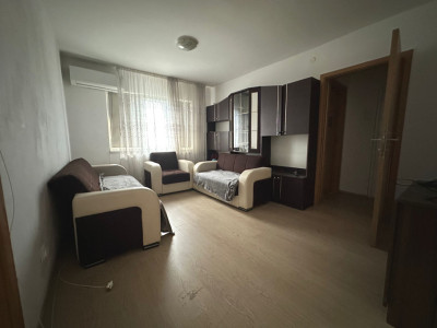 Apartament 3 camere, semidecomandat, 42 mp utili, etaj 8/10, zona Sagului