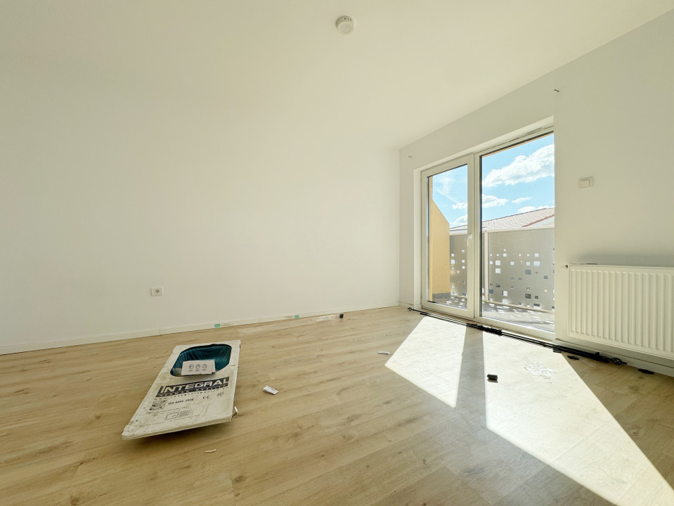 Apartament 3 camere, 8 locuri de parcare, decomandat,55mp utili -Giroc