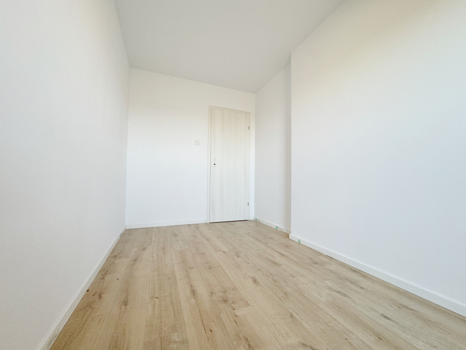 Apartament 3 camere, 8 locuri de parcare, decomandat,55mp utili -Giroc