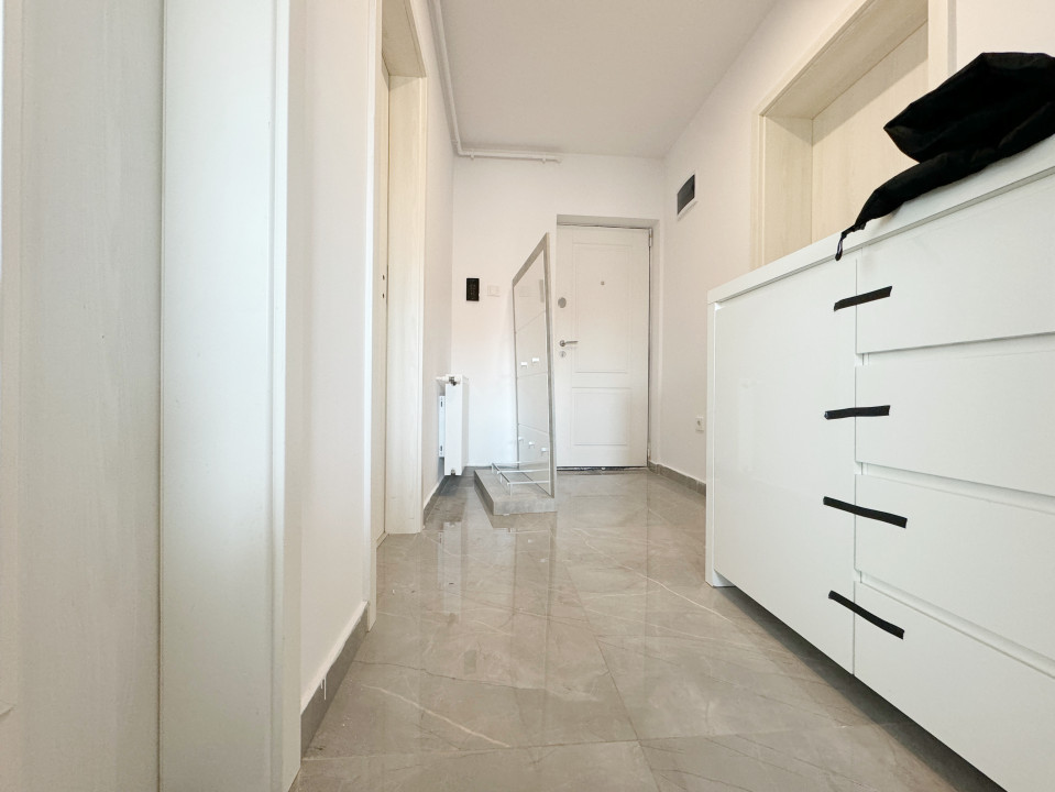 Apartament 3 camere, 8 locuri de parcare, decomandat,55mp utili -Giroc