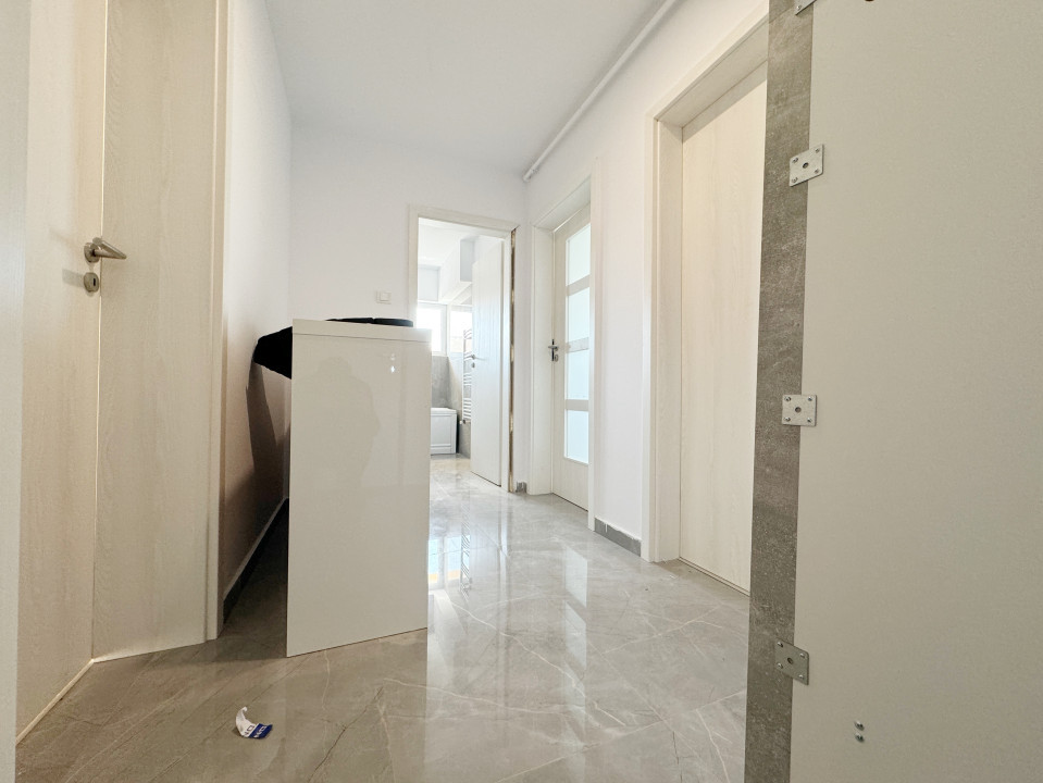 Apartament 3 camere, 8 locuri de parcare, decomandat,55mp utili -Giroc