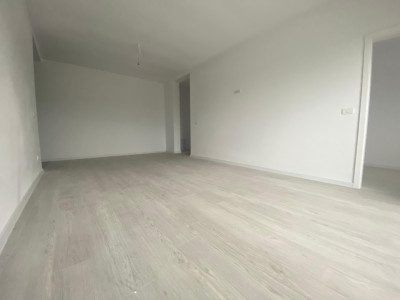 Apartament decomandat cu 2 camere, 52mp utili, etaj 1/3,  zona Mehala 