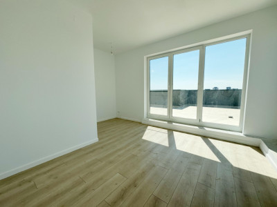Penthouse 3 camere,decomandat, 89.7mp utili,toate utilitatile,Aradului