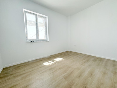 Apartament 2 camere, decomandat, 53.4 mp utili, etaj 2/9- Aradului