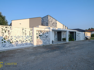 Casa individuala, 4 camere, 150 mp utili, 700mp teren -Mosnita Noua