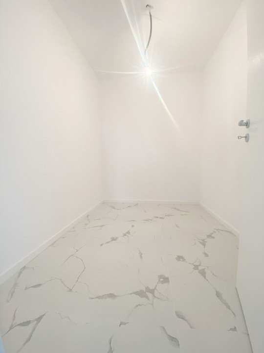 Apartament decomandat 3 camere, 72mp utili, etaj 3/3, zona Mosnita Noua