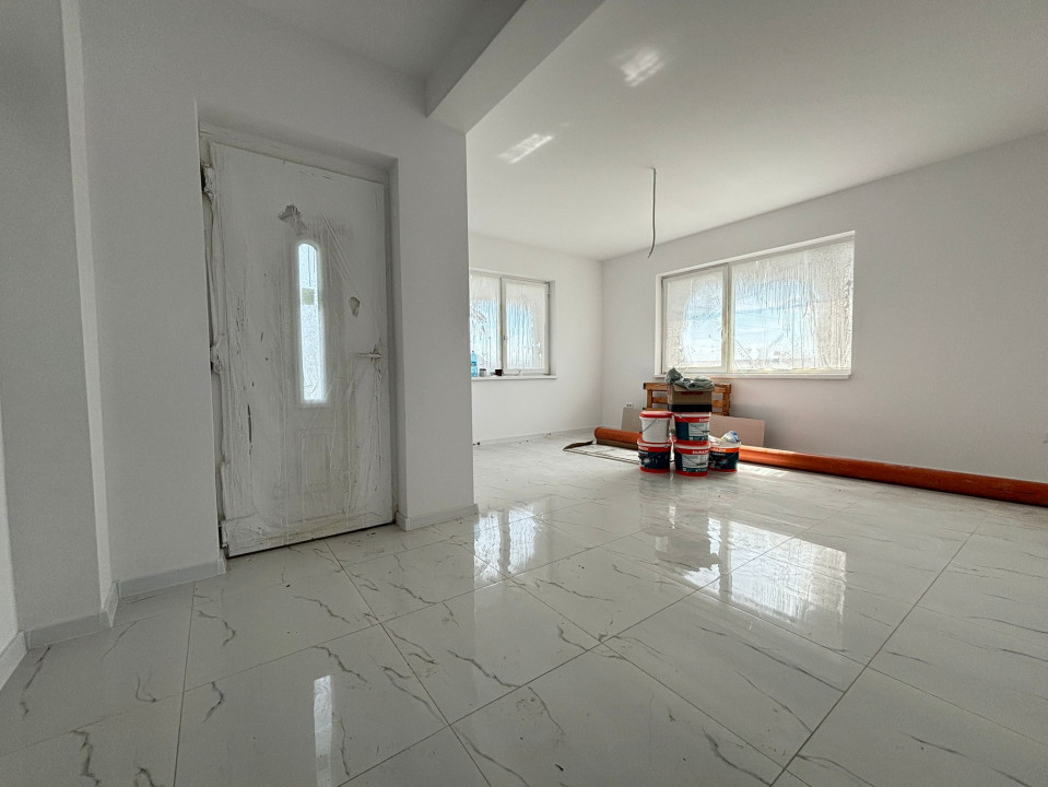 Duplex 4 camere, 110 mp utili, 335 mp teren, toate utilitatile -Giroc