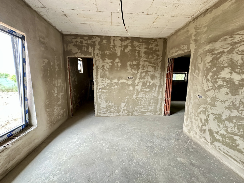 Casa 4 camere, 105 utili, 566 teren, pompa de caldura, Sanmihaiu Roman