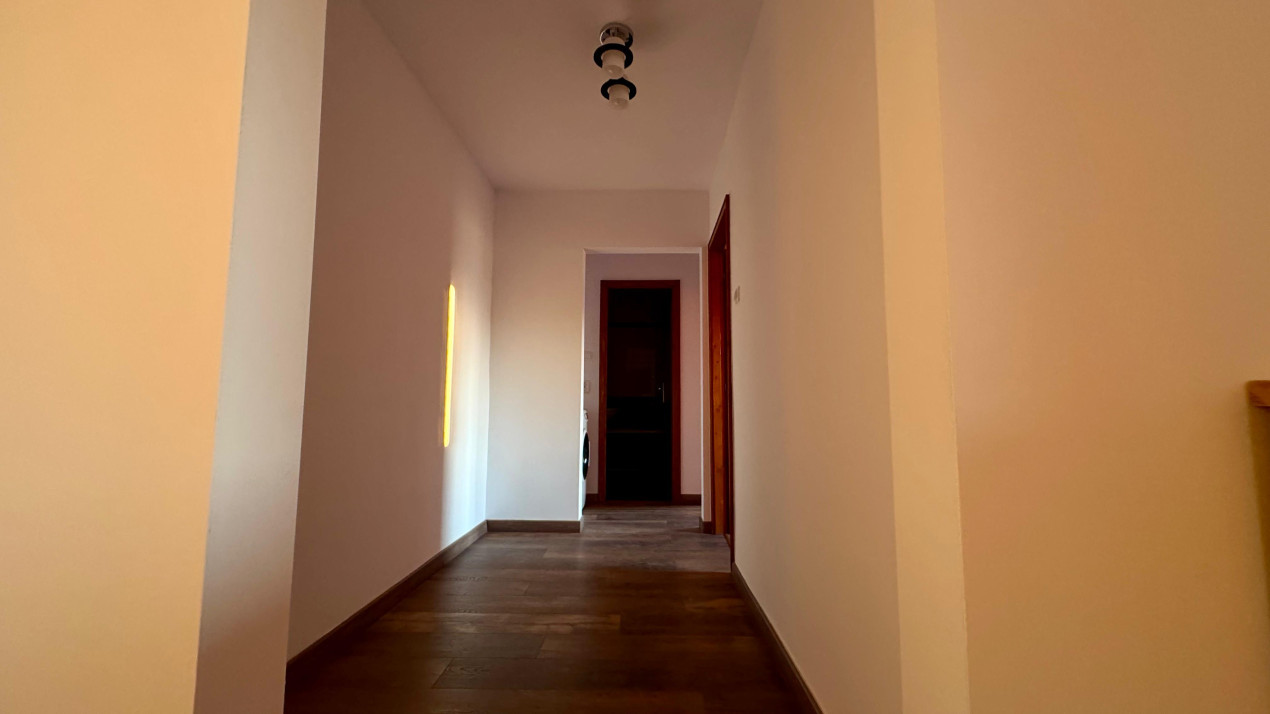 Apartament 3 camere, decomandat, 70 mp, zona Fabric 