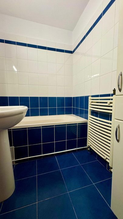 Apartament 3 camere, decomandat, 70 mp, zona Fabric 