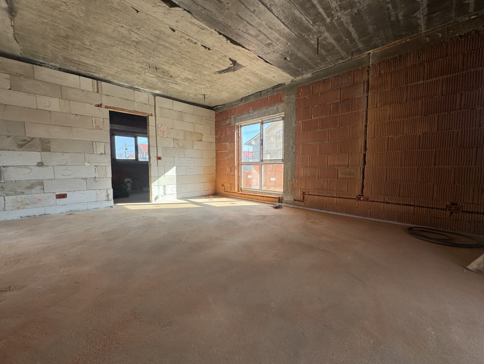 Casa individuala, 4 camere, 2 bai, 104mp utili, 400 teren,  Utvin 