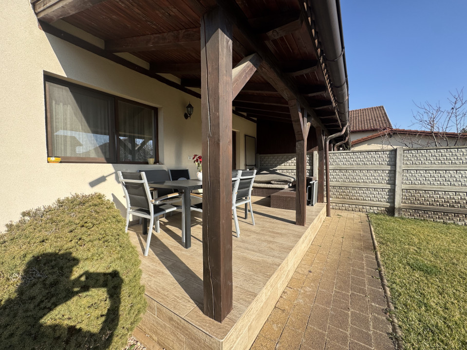 Duplex 4 camera, 120mp utili, 330mp teren-Mosnita Noua