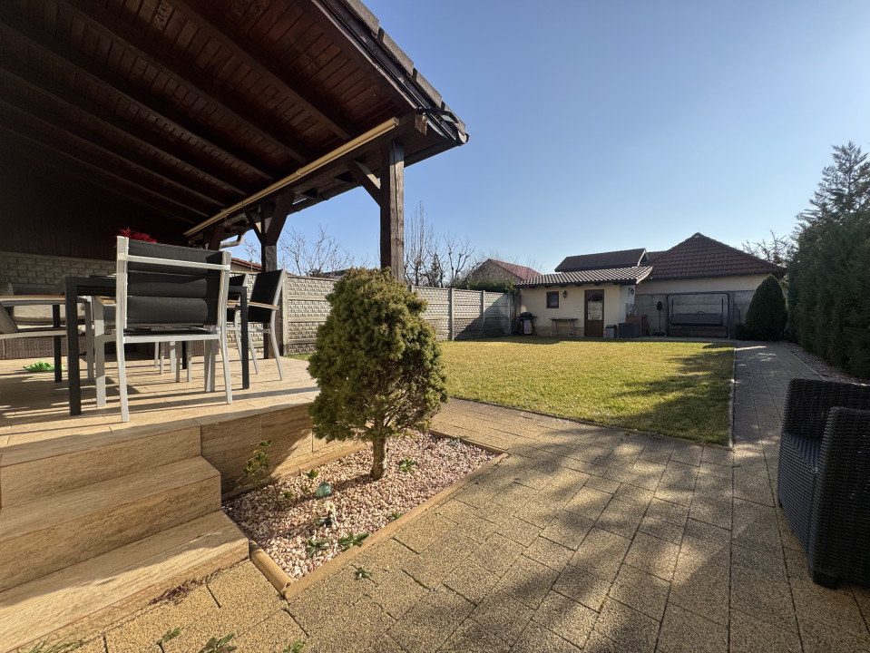 Duplex 4 camera, 120mp utili, 330mp teren-Mosnita Noua
