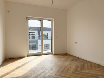 Penthouse 3 Camere, 82mp Utili,2 Locuri Parcare in CF-Torontalului