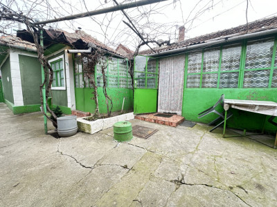 Casa individuala 4 camere, 386 mp teren - Ghiroda