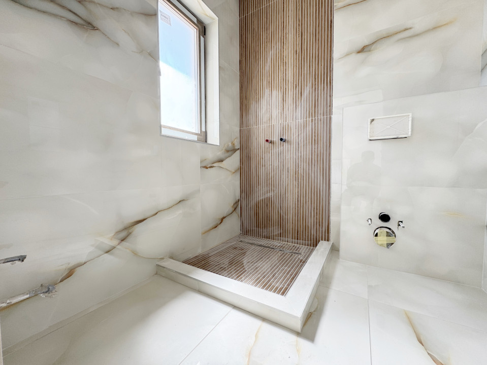 Duplex 4 camere, 126 mp utili, 334 mp teren - Giroc