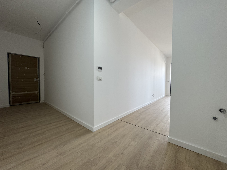 Apartament 3 camere, decomandat, 77mp utili, etaj 2/3, in Giroc