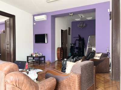 Apartament 4 camere, 120mp utili, cladire istorica, parter -  Central