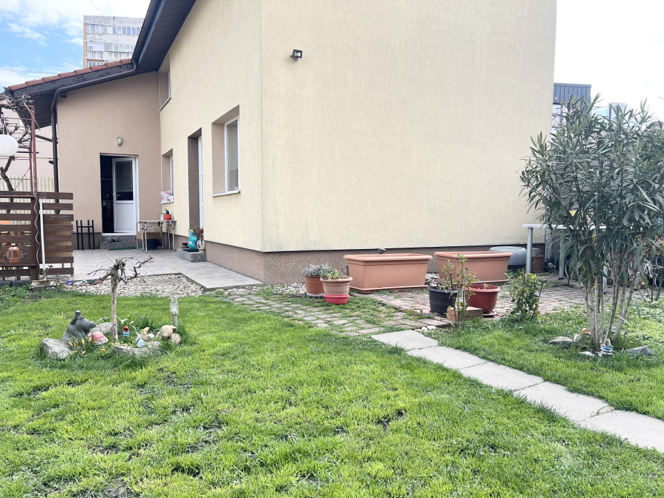 Casa Individuala, 100mp utili, Teren 203mp, 4 camere - Cetatii