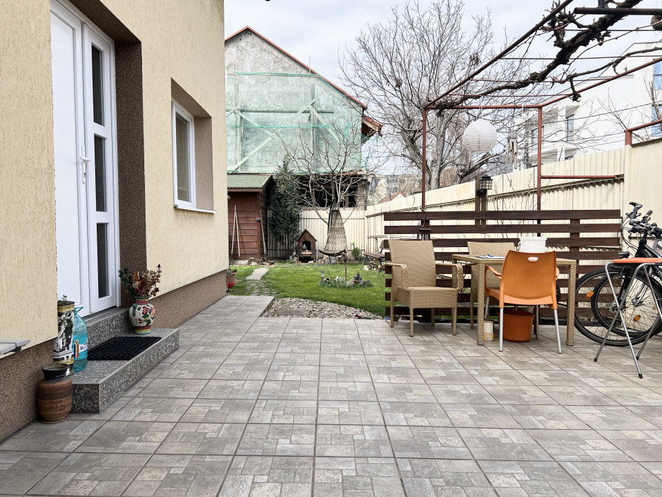 Casa Individuala, 100mp utili, Teren 203mp, 4 camere - Cetatii