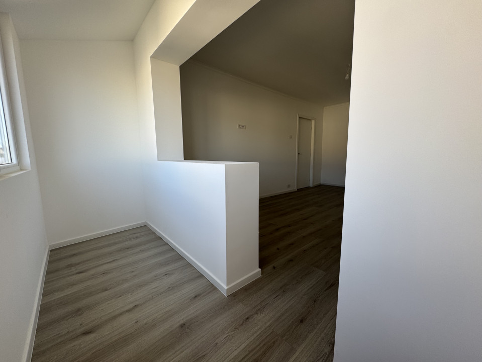 Apartament 3 camere, 70mp utili, etaj 4, pozitie excelenta in Girocului
