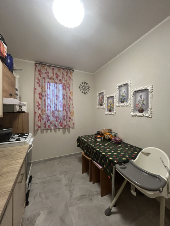 Apartament 2 camere, 51mp utili , etaj 3/3, pozitie excelenta, zona Giroc