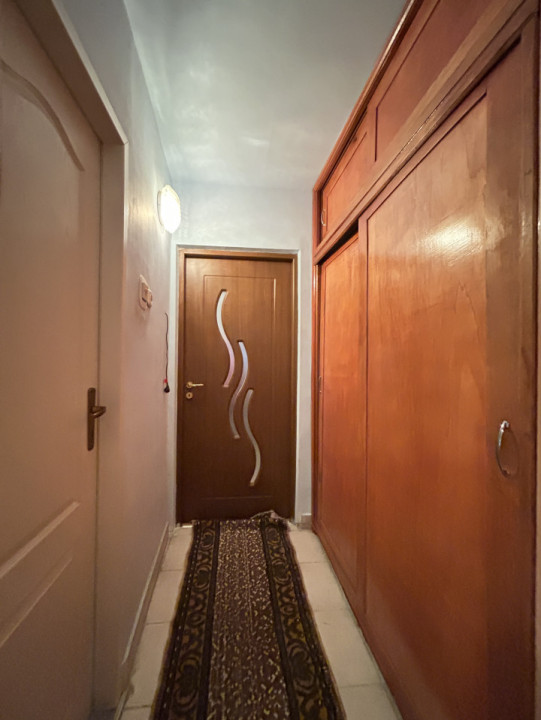Apartament 3 camere, 64mp utili, etajul 1, zona Girocului