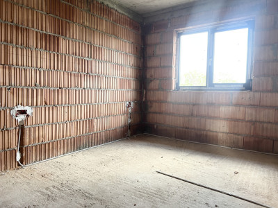 Duplex, 102mp Utili, 225mp Teren, 4 Camere, Constructie Noua - Giroc