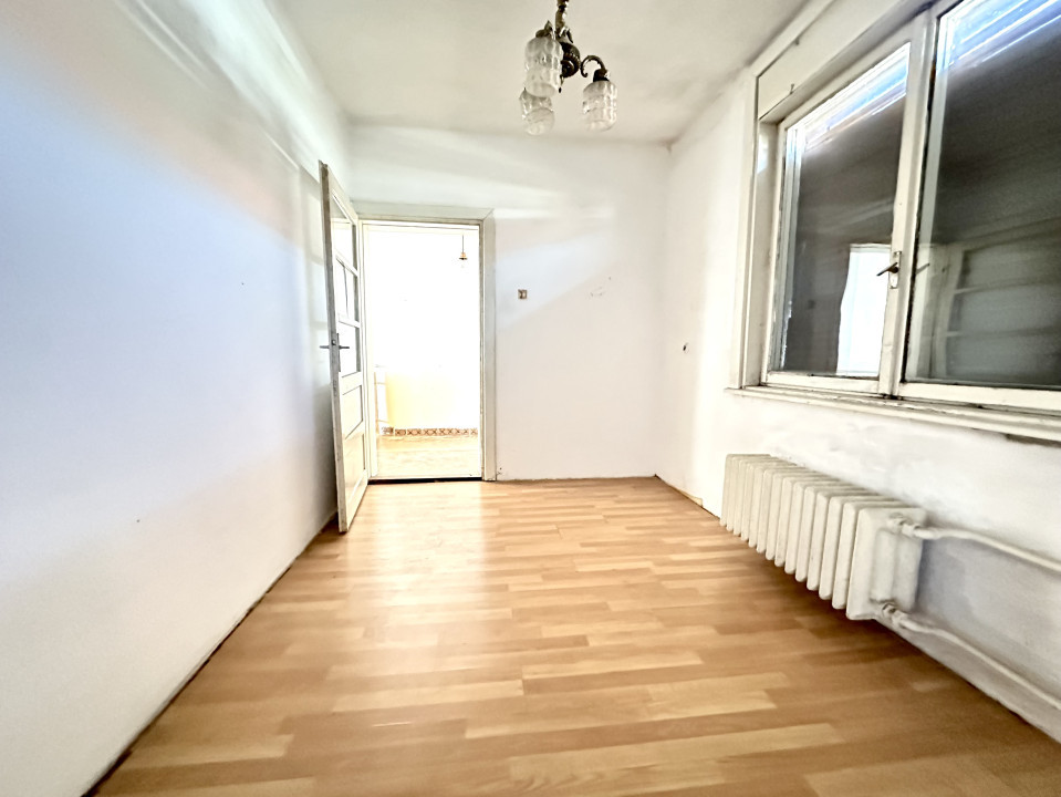 OPORTUNITATEA, casa 5 camere + garaj, 100 mp utili- zona Elisabetin - Timisoara