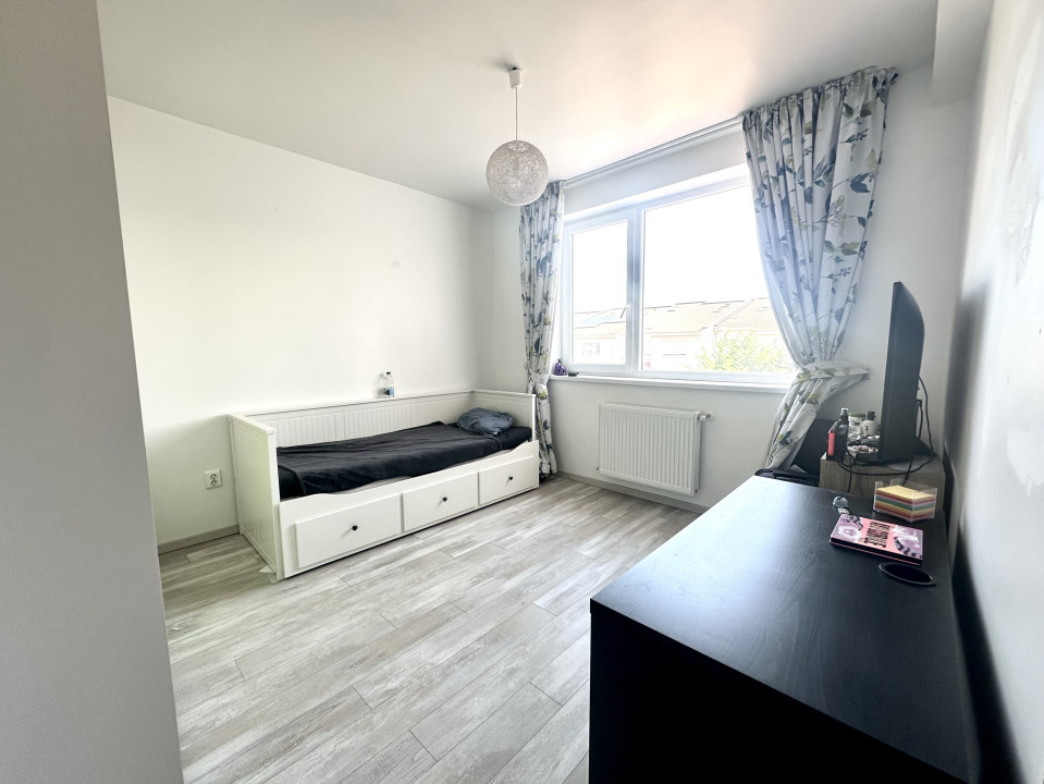 Triplex 4 camere, 117 mp utili, 250 mp teren, Dumbravita 