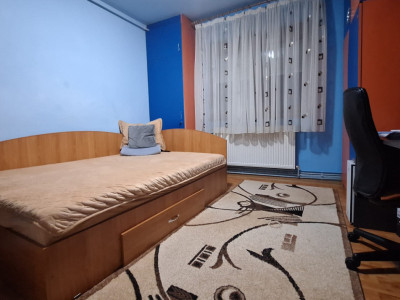 Apartament spatios 2 camere, 42 mp, decomandat - zona Iosefin