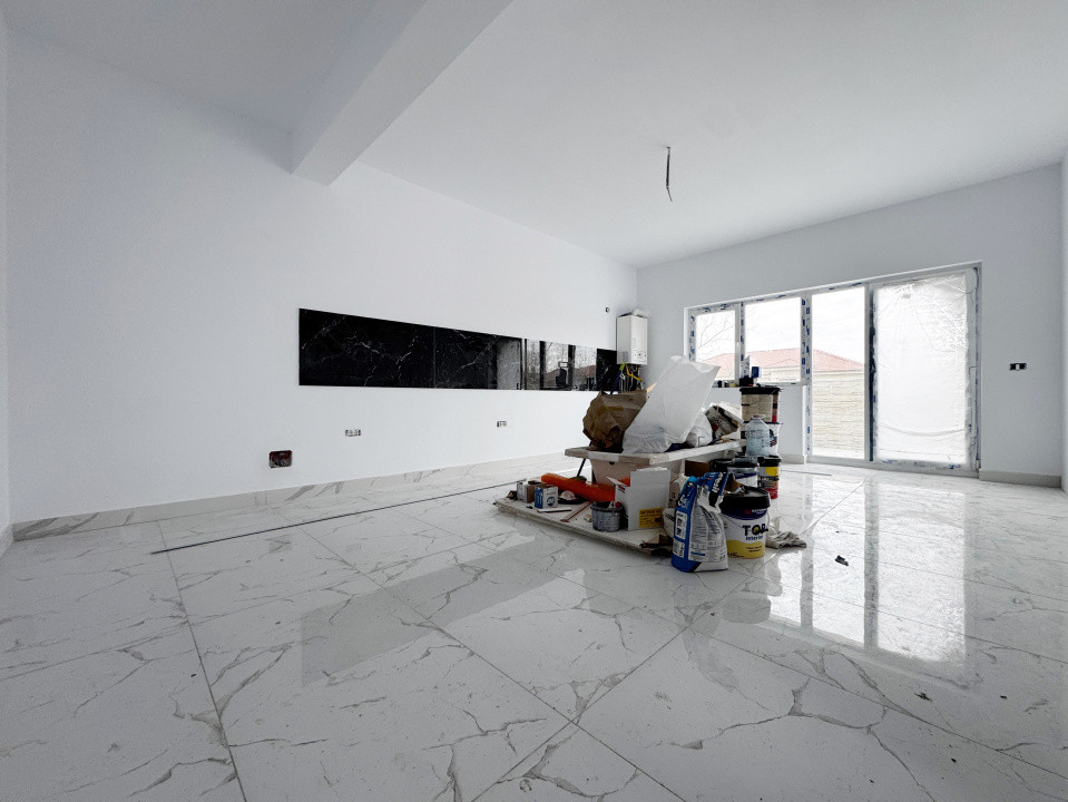 Duplex 4 camere, 2bai, 250mp teren, 72mp utili-Mosnita Noua