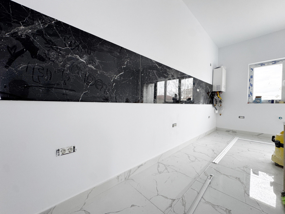 Duplex 4 camere, 2bai, 250mp teren, 72mp utili-Mosnita Noua