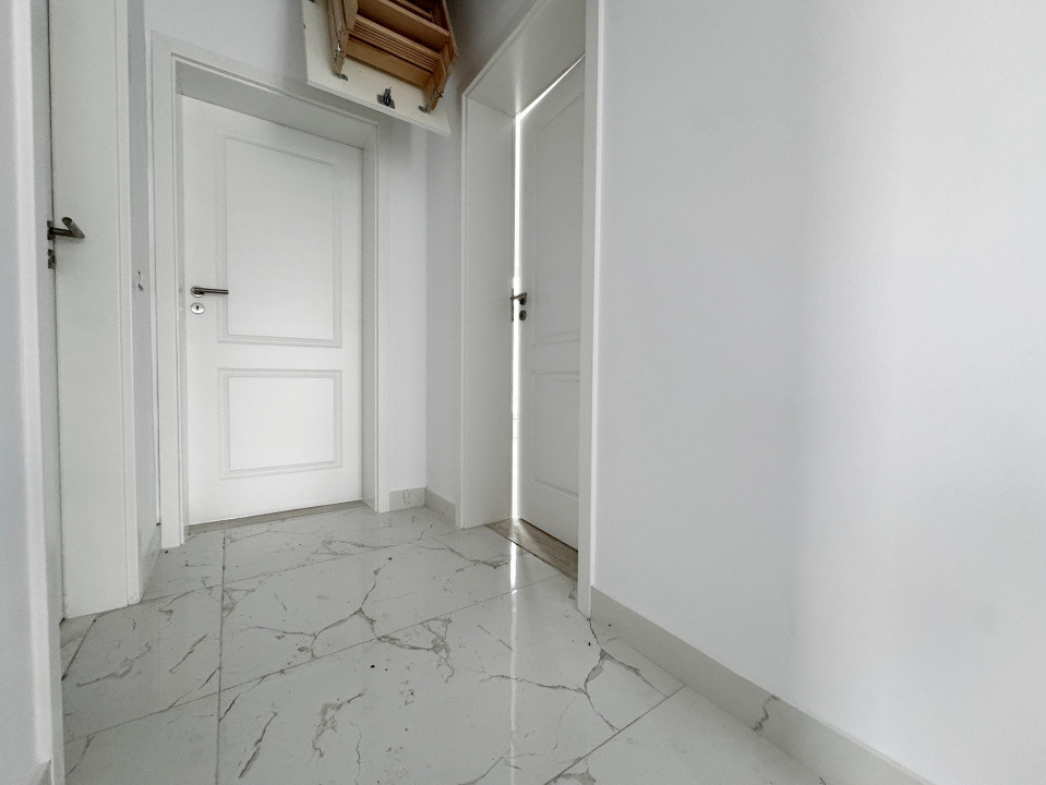 Duplex 4 camere, 2bai, 250mp teren, 72mp utili-Mosnita Noua