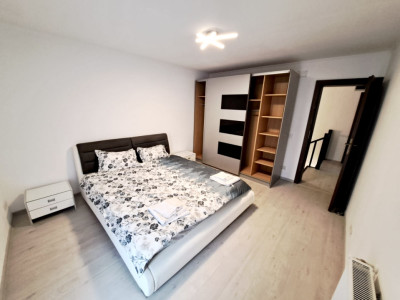 Duplex Spatios, 5 Camere, 380 mp Teren - Dumbravita 