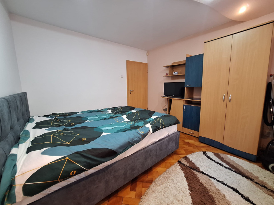 Apartament 3 camere, 63,3 mp, decomandat, la parter, zona Spitalului Judetean