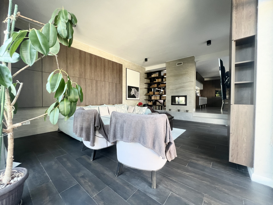 Casa Individuală atipică, 141mp utili, 535mp teren, garaj - Lipovei
