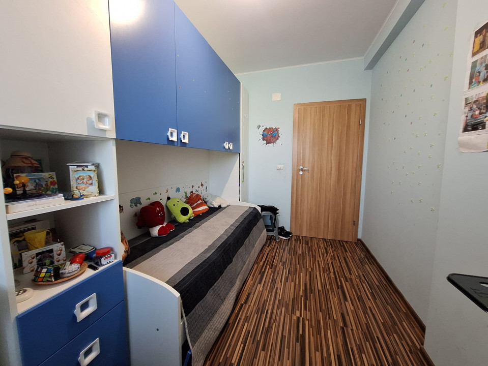 Apartament 3 camere, decomandat, 58 mp, etaj 3, cu pod de depozitare, Girocului