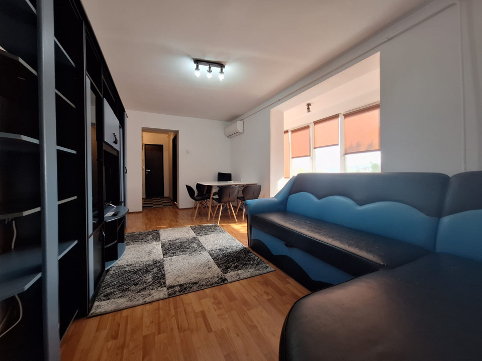 Apartament 2 camere, semidecomandat, 52 mp, zona Complexul Studentesc