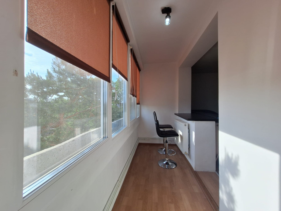 Apartament 2 camere, semidecomandat, 52 mp, zona Complexul Studentesc